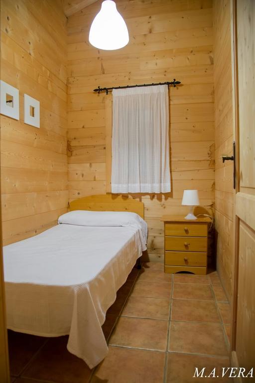 Aras Rural Guest House Aras De Los Olmos Bagian luar foto