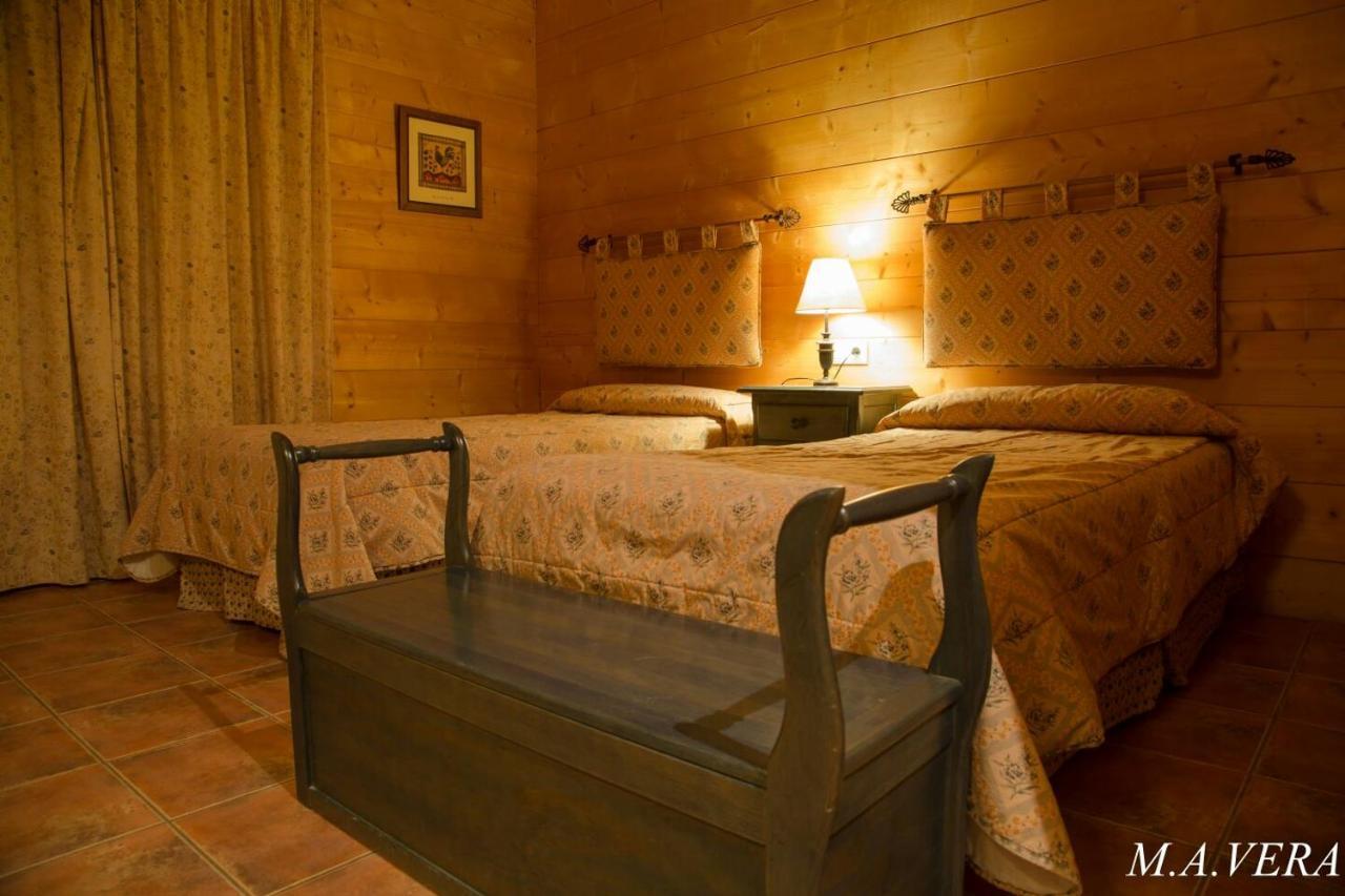 Aras Rural Guest House Aras De Los Olmos Bagian luar foto